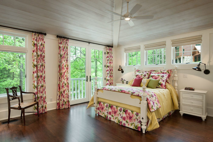 Interior, horizontal, master bedroom, Rupp Cottage, Black Mountain, North Carolina; The Architectural Studio